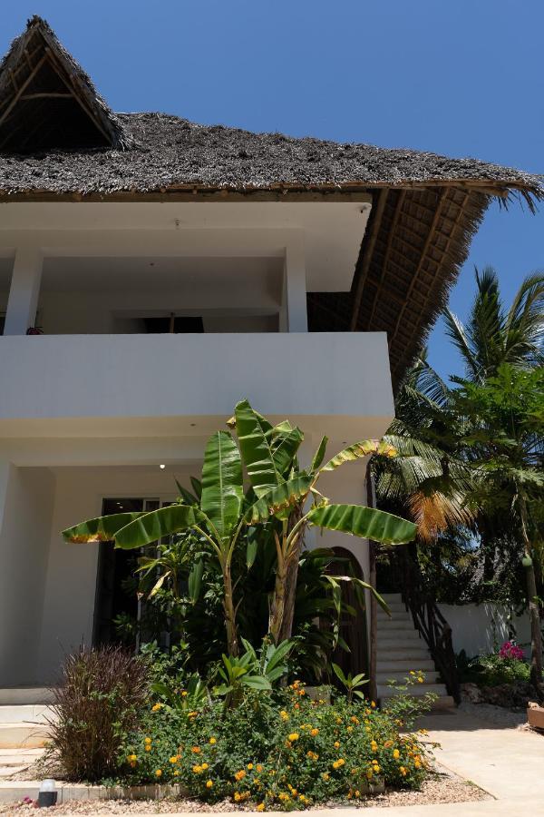 Kuwa Zanzibar Aparthotel Kiwengwa  Exteriör bild