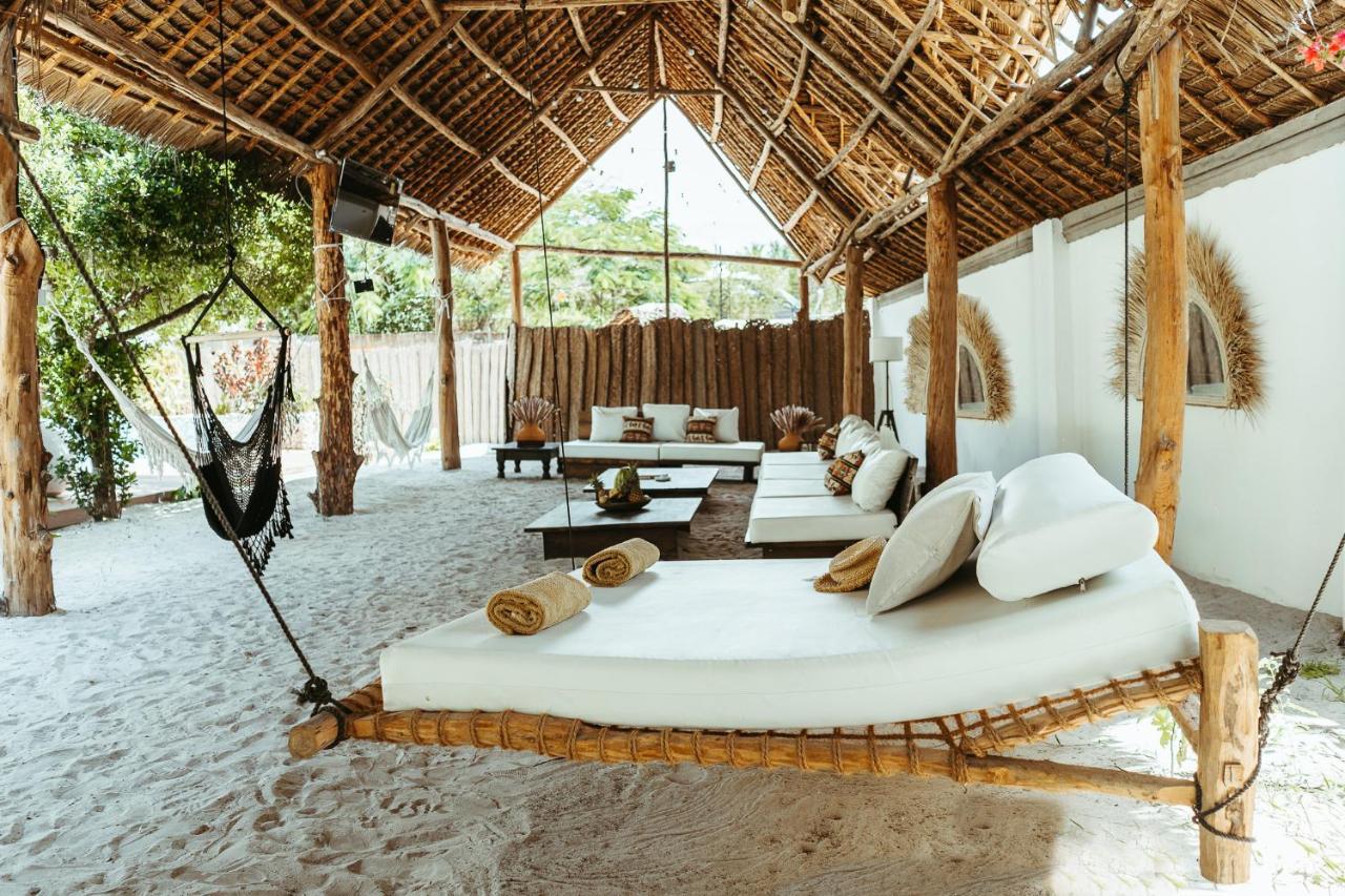Kuwa Zanzibar Aparthotel Kiwengwa  Exteriör bild