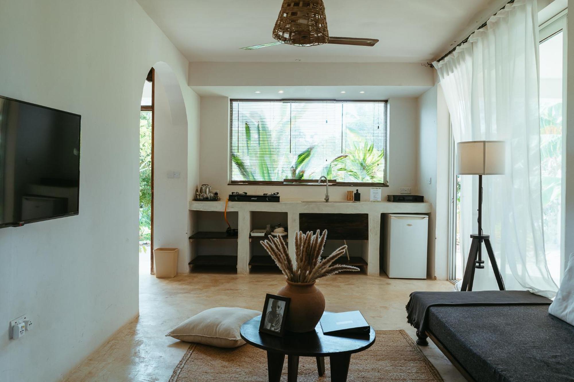 Kuwa Zanzibar Aparthotel Kiwengwa  Exteriör bild