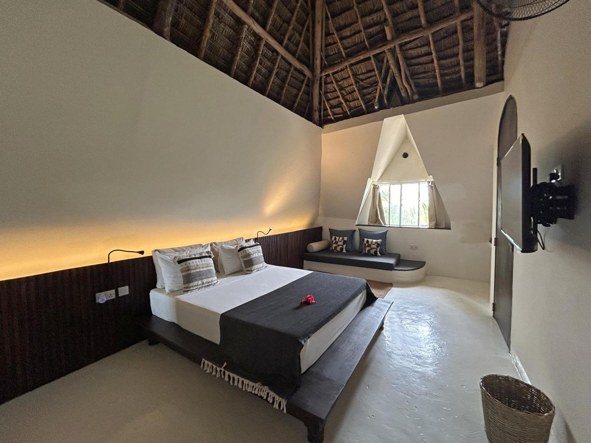 Kuwa Zanzibar Aparthotel Kiwengwa  Exteriör bild