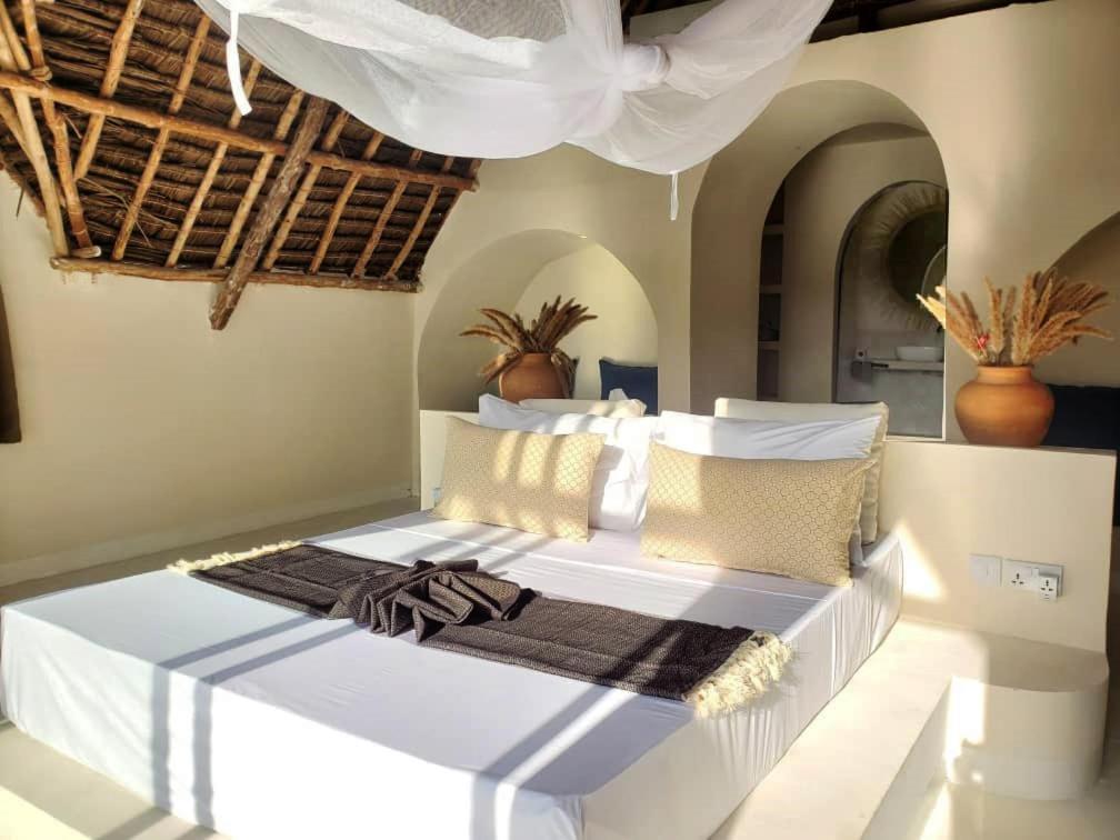 Kuwa Zanzibar Aparthotel Kiwengwa  Exteriör bild